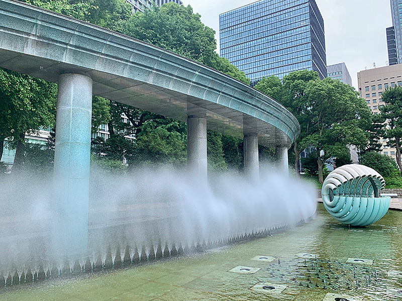 和田倉公園の噴水タイムの写真