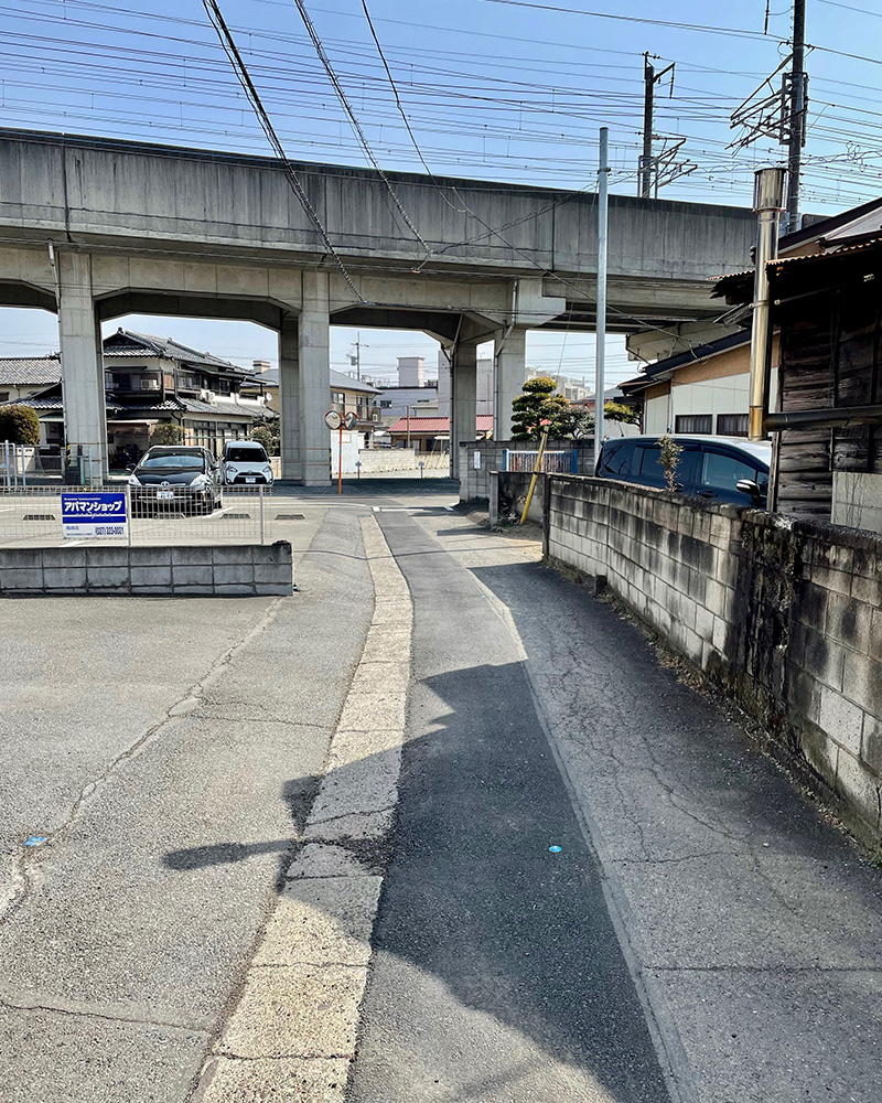 この路地が鎌倉街道だの写真