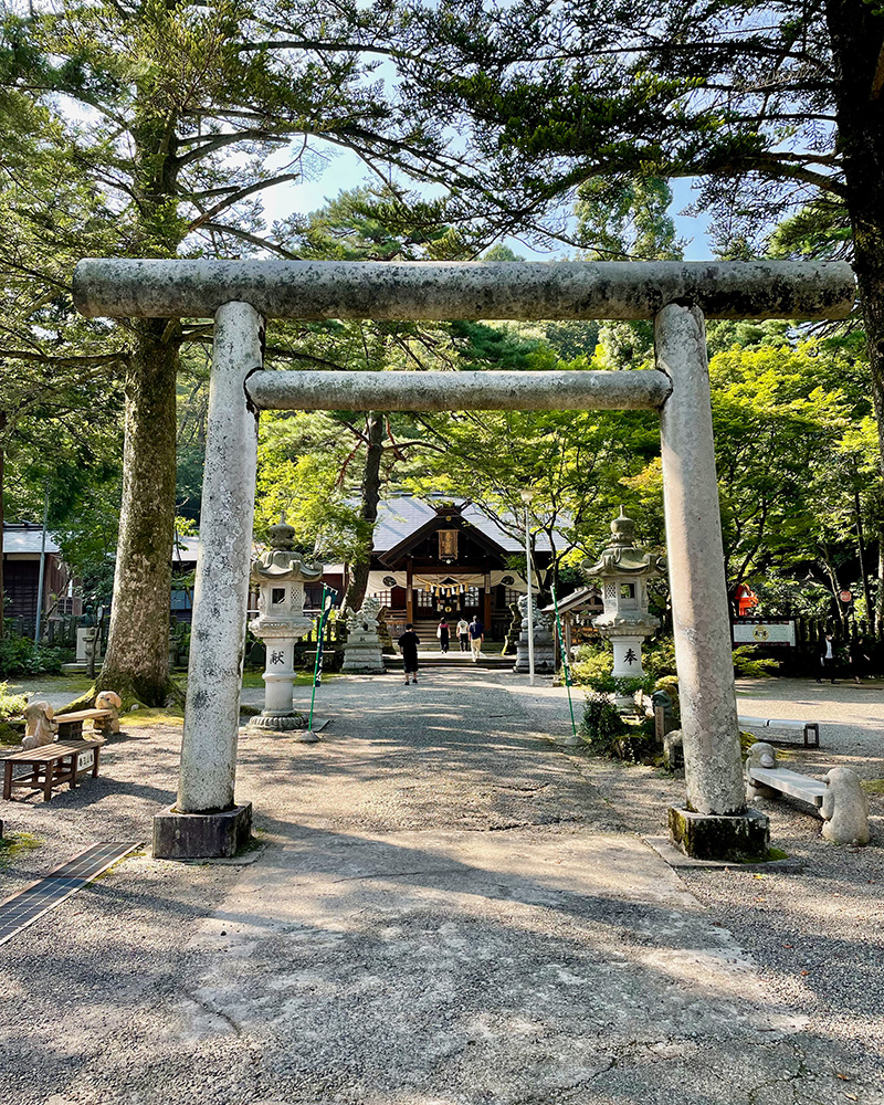 春日山神社の写真
