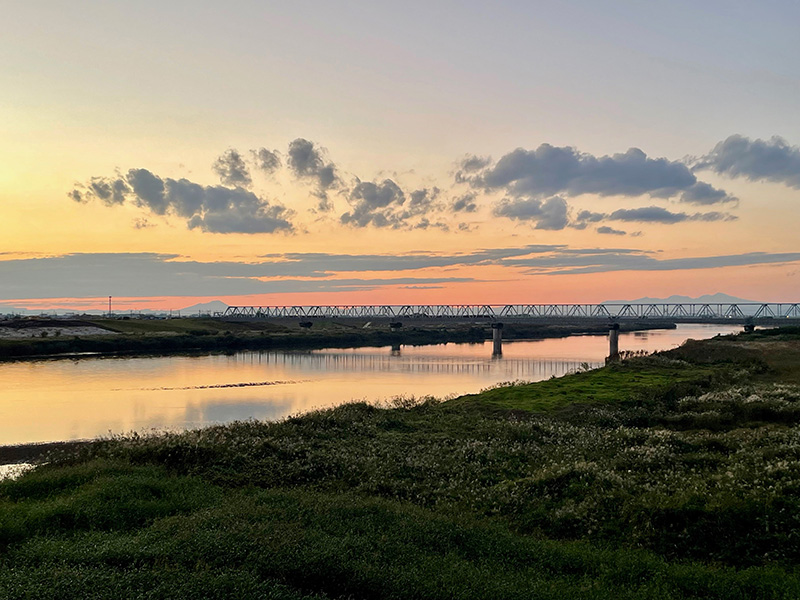 埼玉県栗橋から茨城県古河へと利根川を渡った写真