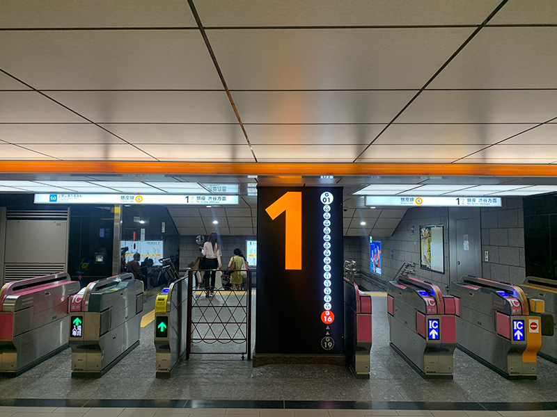 銀座線上野駅の写真