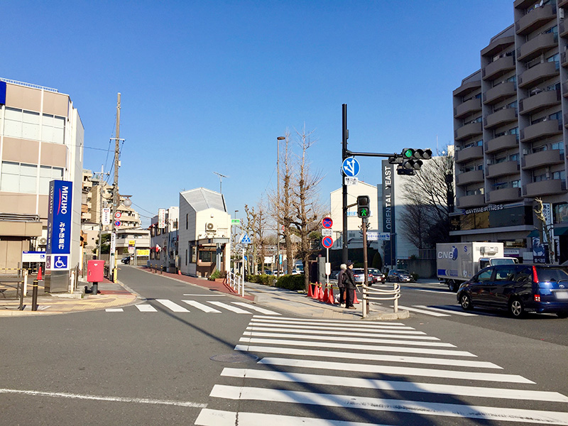 志村坂上駅前の写真