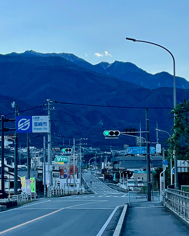 韮崎市に入る写真
