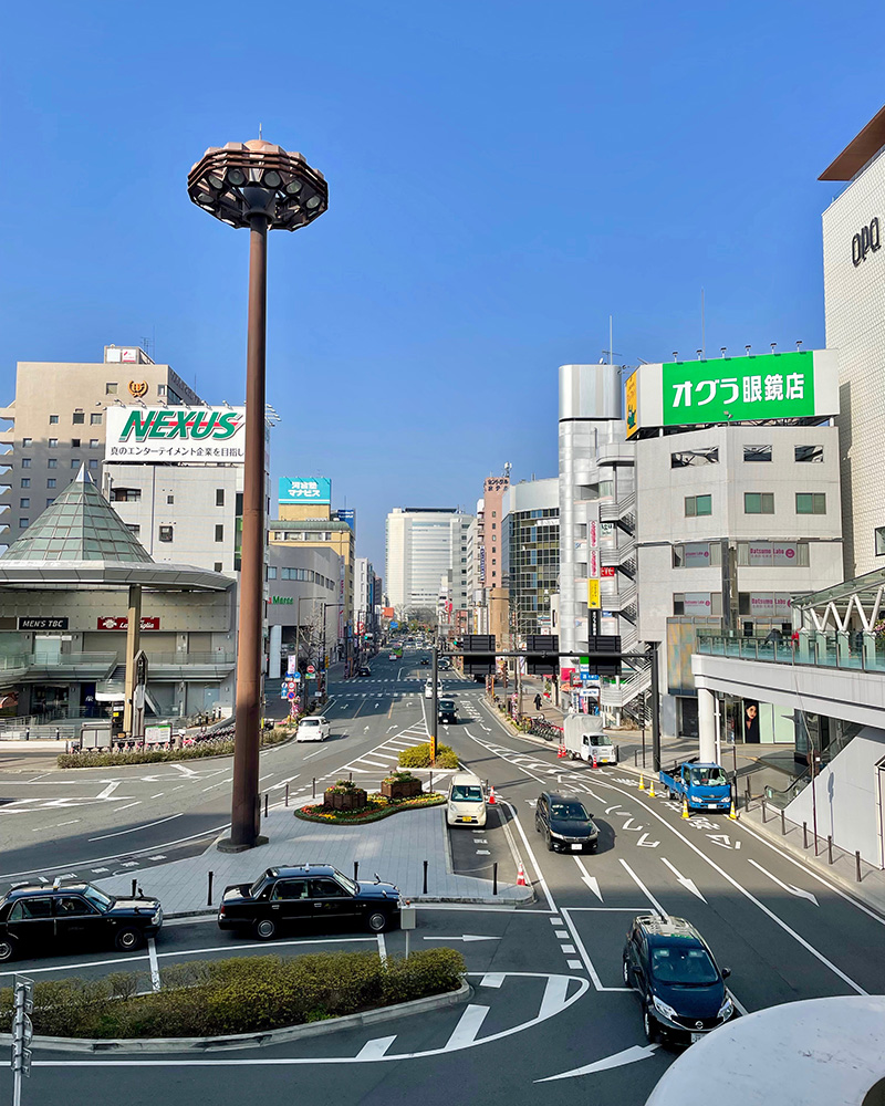 土曜の朝の高崎の街の写真