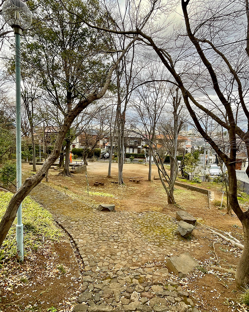 武蔵国悲田処跡にある公園の写真
